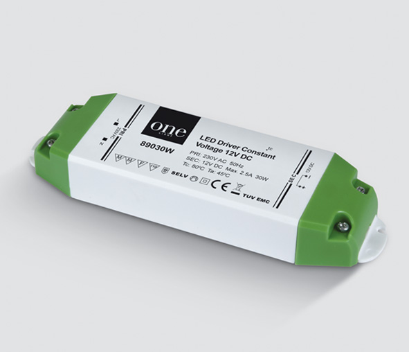 89030W, LED DRIVER 12v 0-30w INPUT 230v